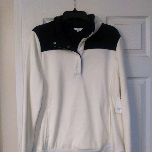 crown & ivy Jackets & Blazers - NWT Women's Crown & Ivy button fleece pullover